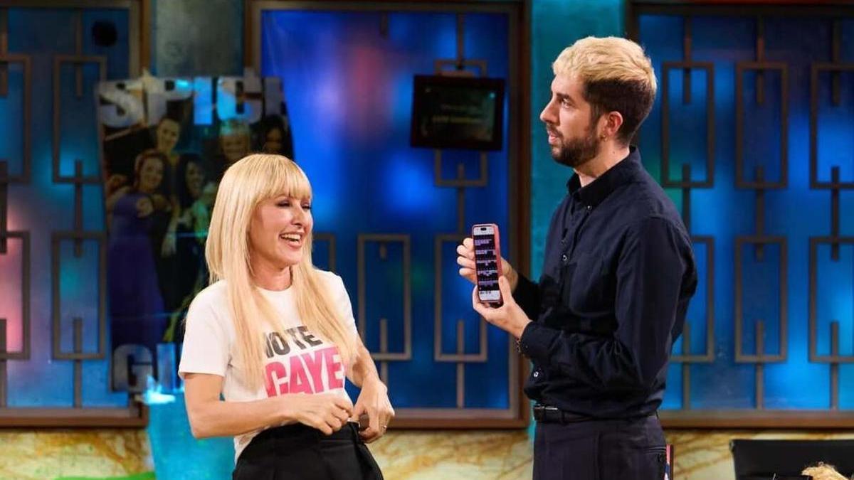 Cayetana Guillén Cuervo y David Broncano, ayer en &#039;La Revuelta&#039;