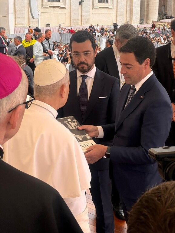 El Lehendakari Imanol Pradales asiste a la Audiencia General presidida por el Santo Padre, León XIV.
