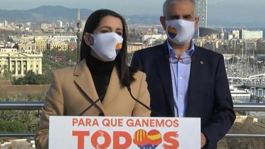 Arrimadas, sobre los carteles: &quot;No tengo los detalles de todas imágenes&quot;