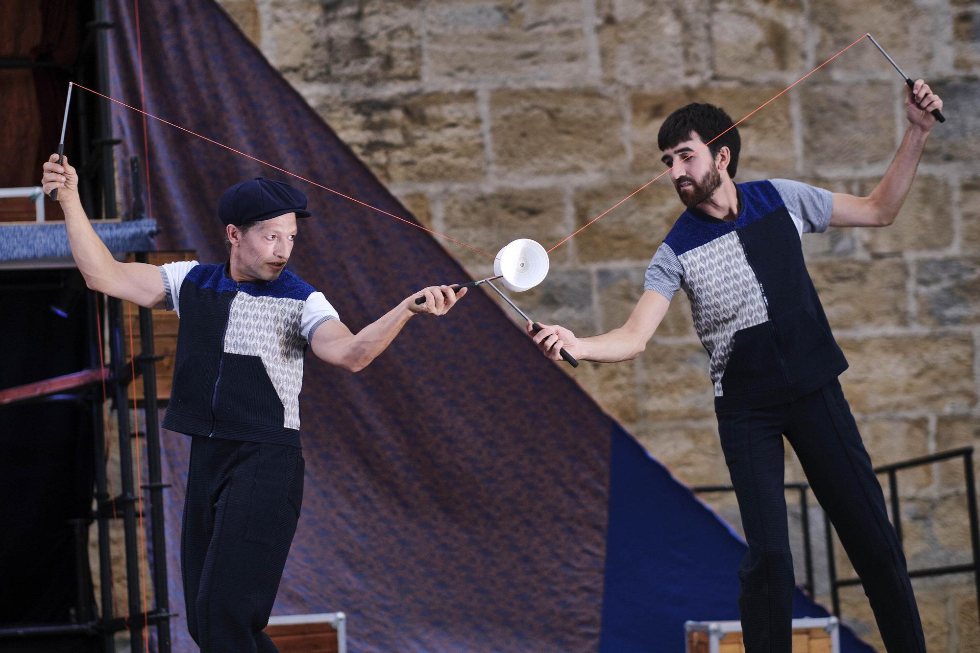 Cinco puntas con el espectaculo Ardatzak’ en la Ciudadela de Pamplona