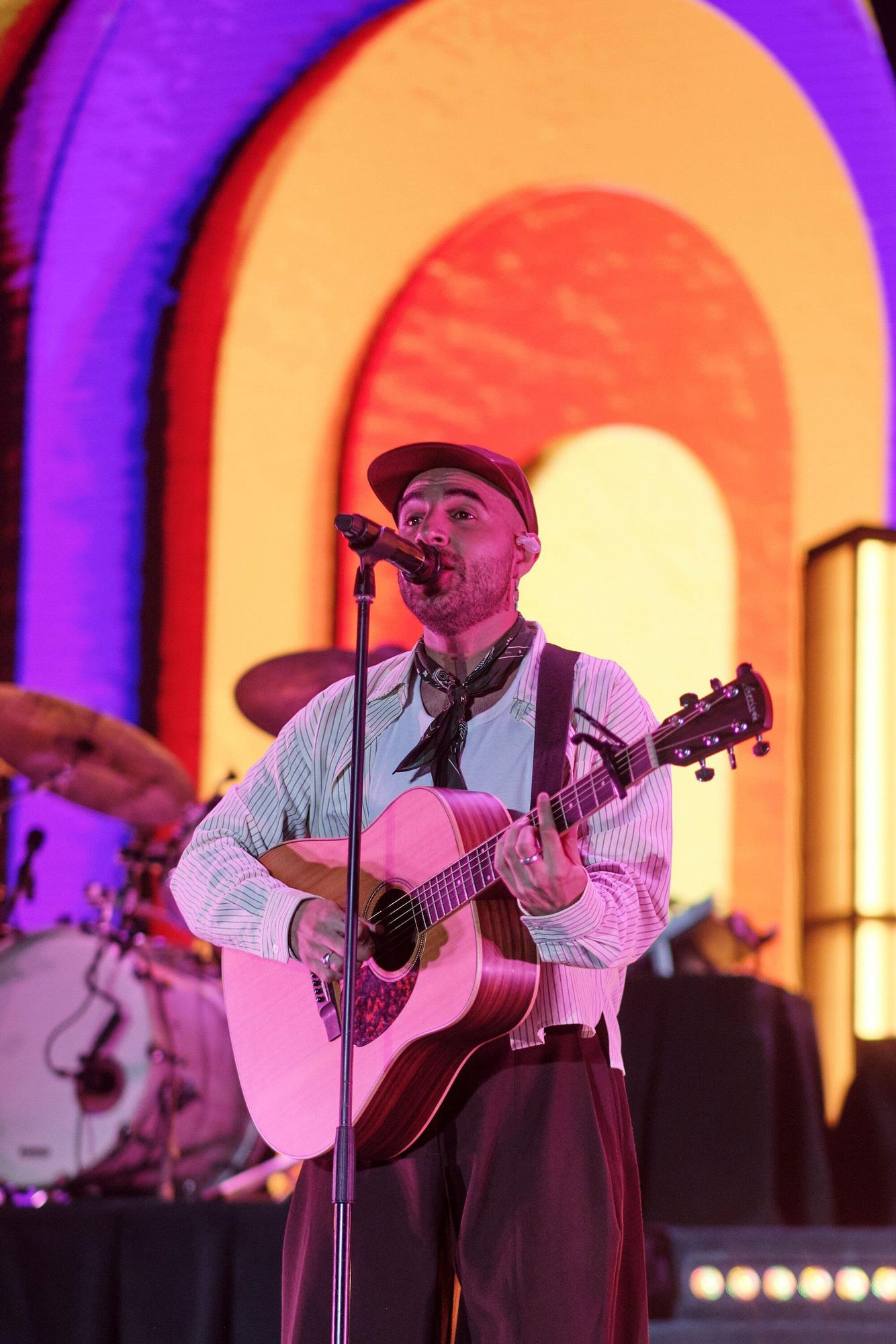 Fotos de concierto de Nil Moliner en el Navarra Arena