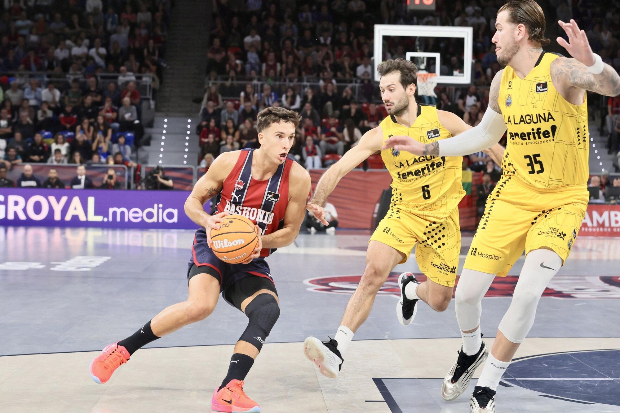 Todas las imágenes del Baskonia - La Laguna Tenerife (89-79)