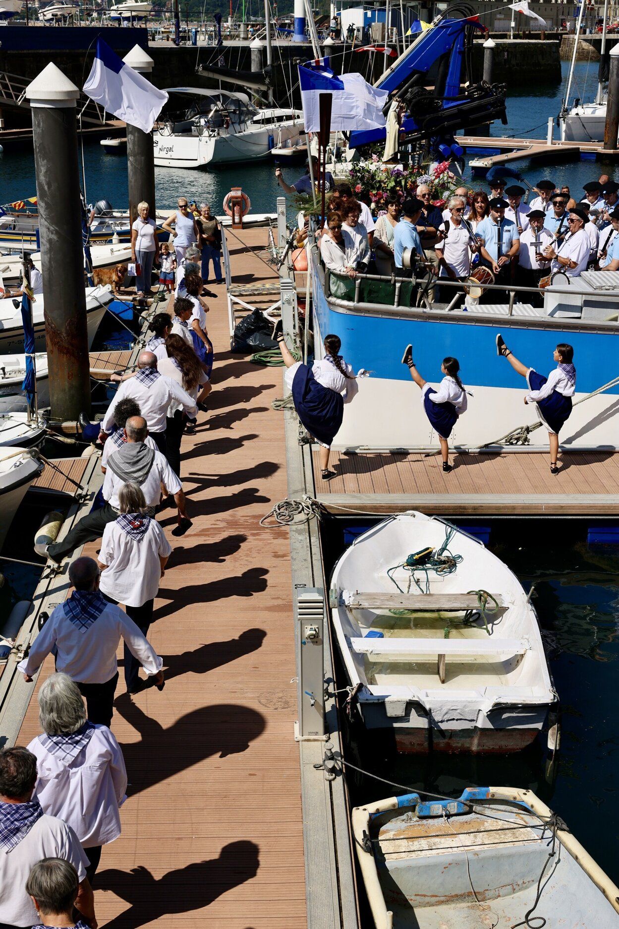 La procesión virgen del Carmen en el Barco Isturiz