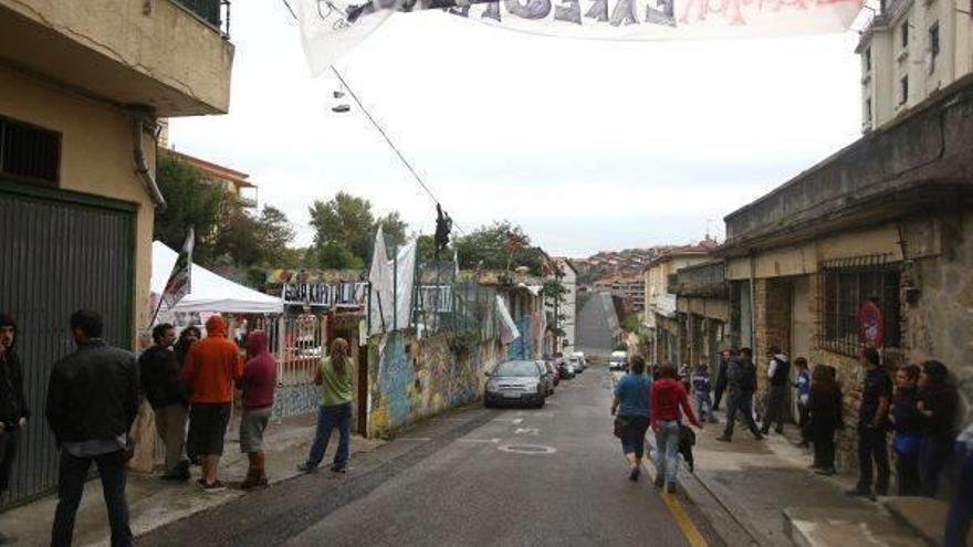 Comienzan las obras de vallado para el posterior derribo de Kortxoenea