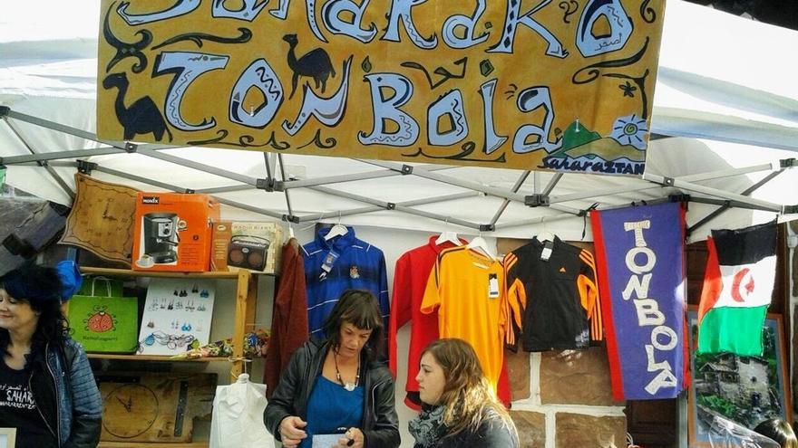 Saharaztan, tonbola solidarioa prestatzen