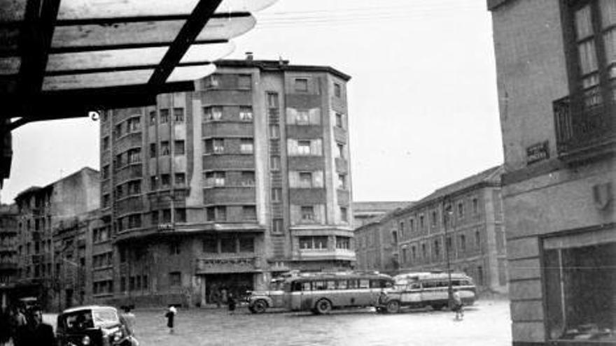 Plaza del Vínculo, 1952