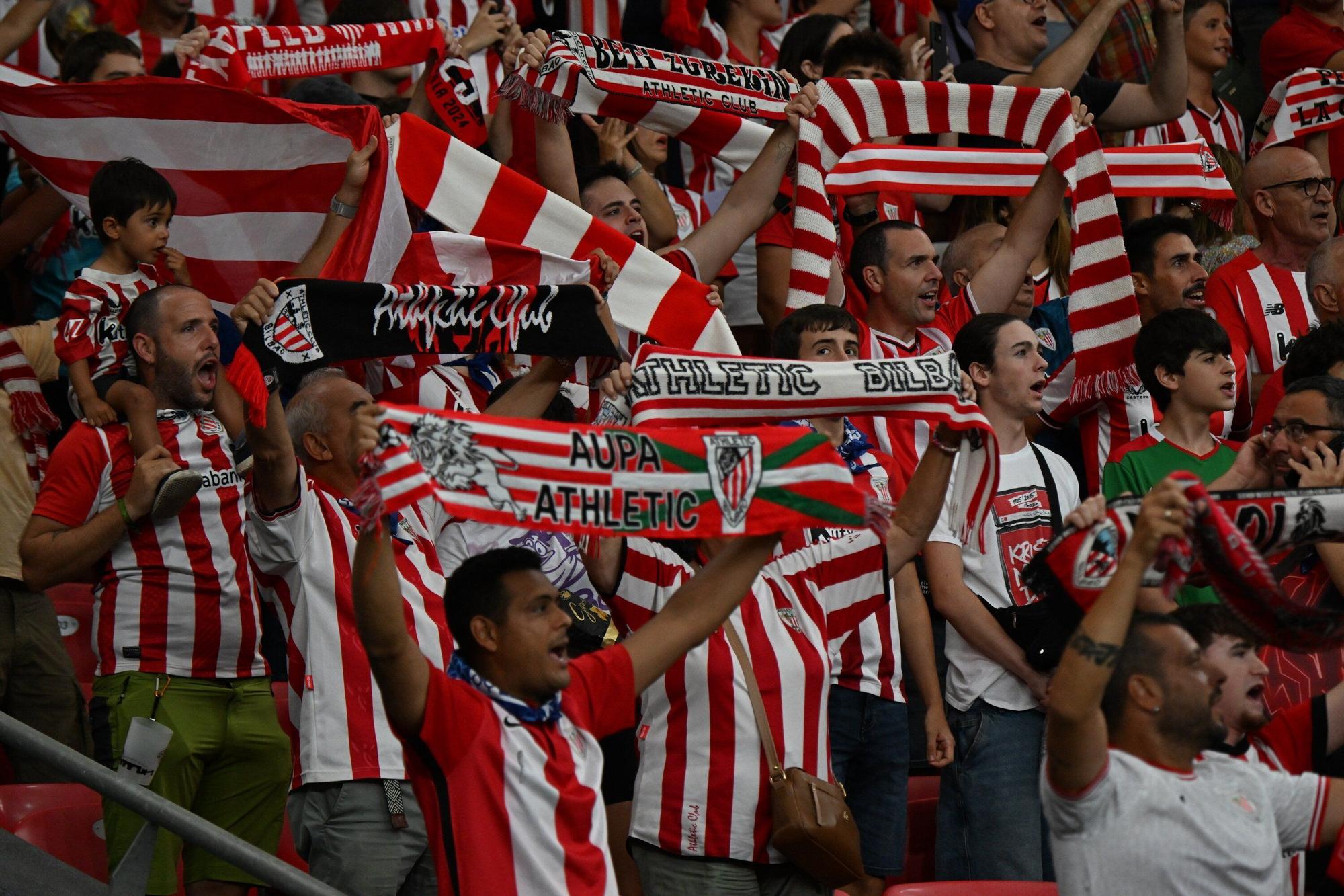 En imágenes: ¿Has estado en San Mamés viendo el Athletic-Sevilla? Búscate en nuestra galería