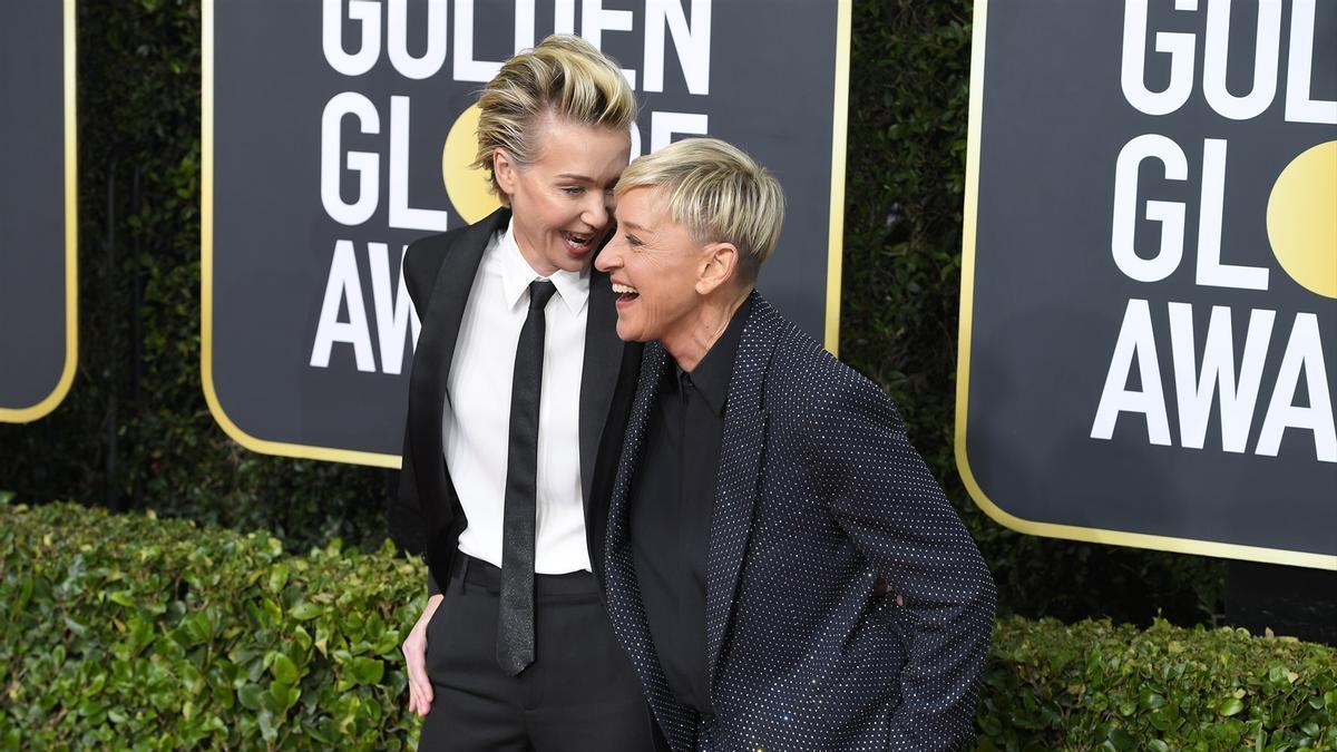 Portia de Rossi y Ellen DeGeneres, en una alfombra roja.