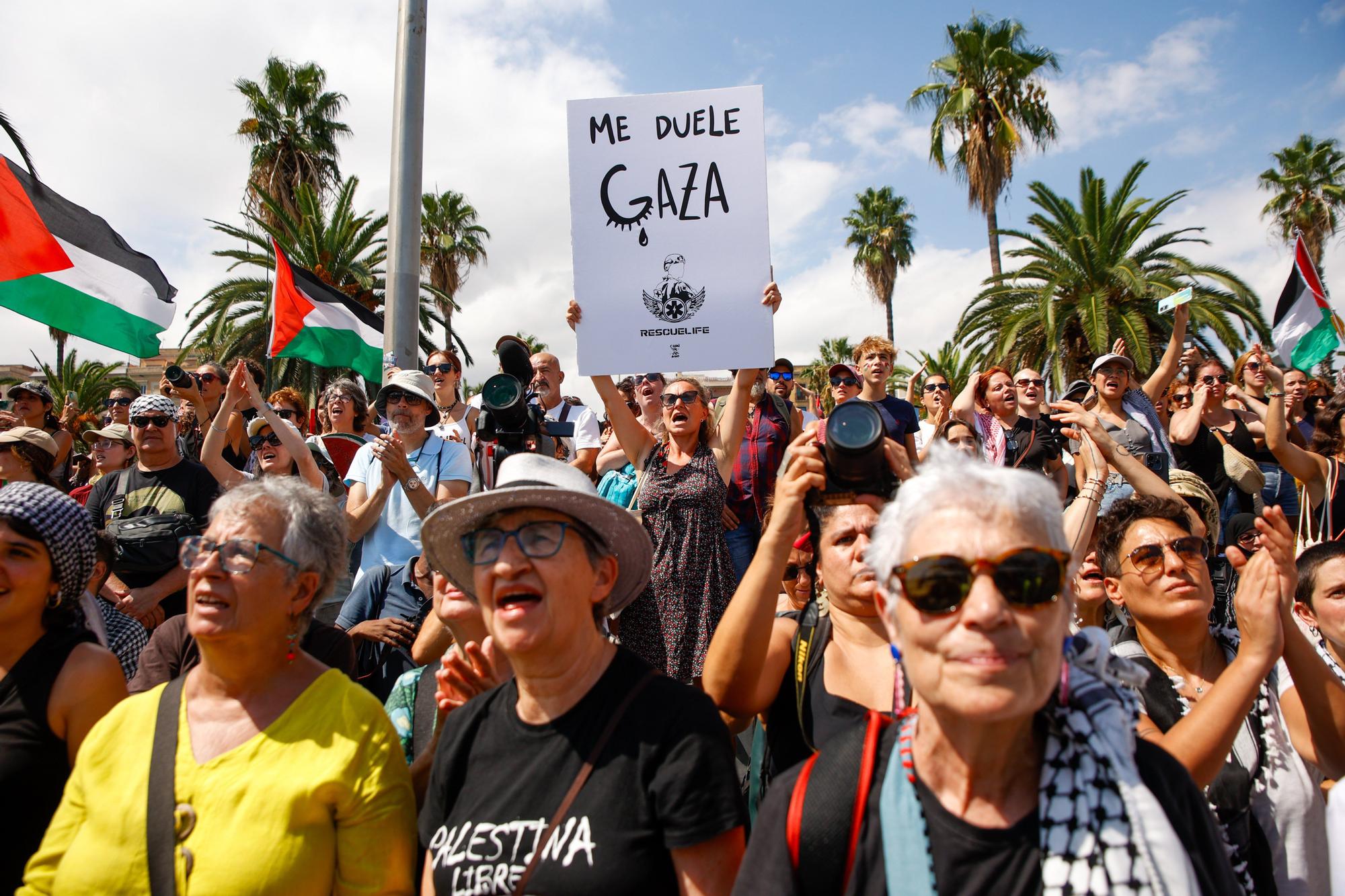 Fotos: La flotilla Global Sumud zarpa rumbo a Gaza