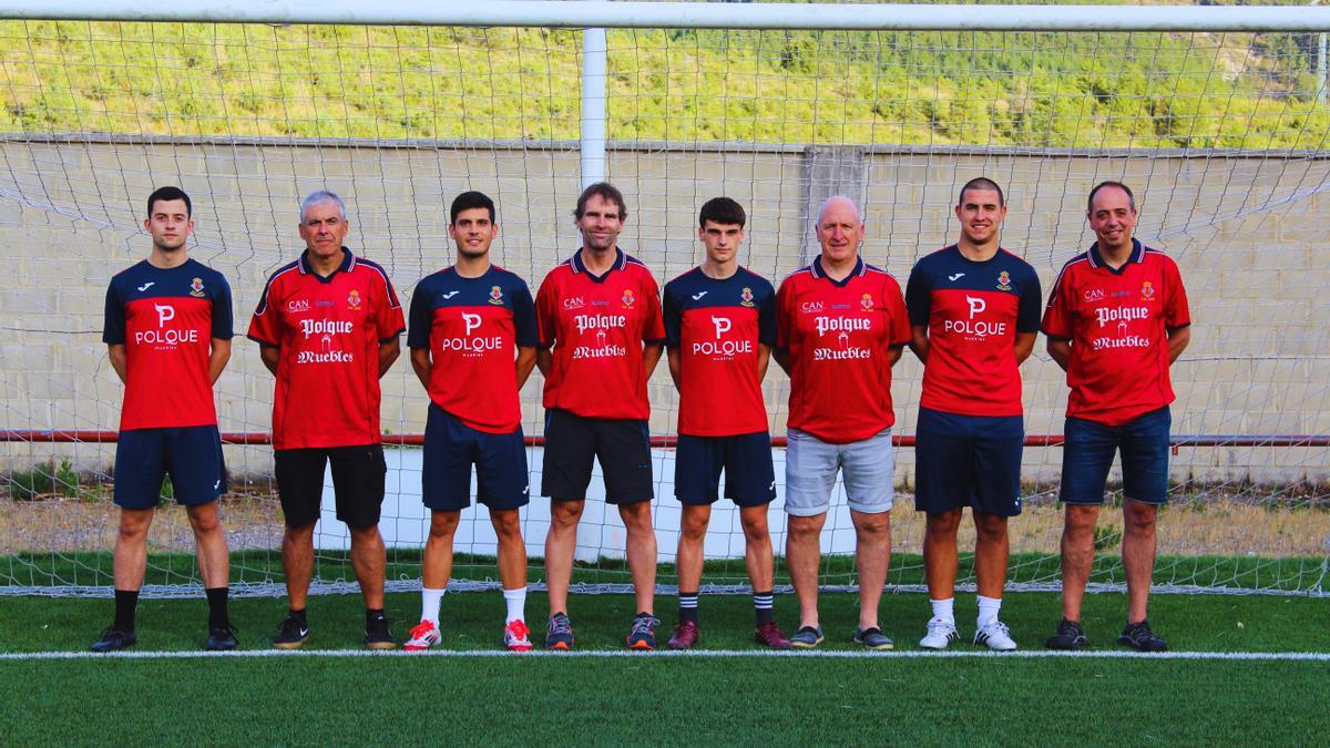 Protagonistas de los dos ascensos. De i. a d.: Aimar Itoiz, Miguel Rípodas, Iñigo Ezpelta, Miguel Akerreta, Miguel Irigoyen, Eduardo Ardanaz, Aitor Ardanaz y Roberto Zazpe.