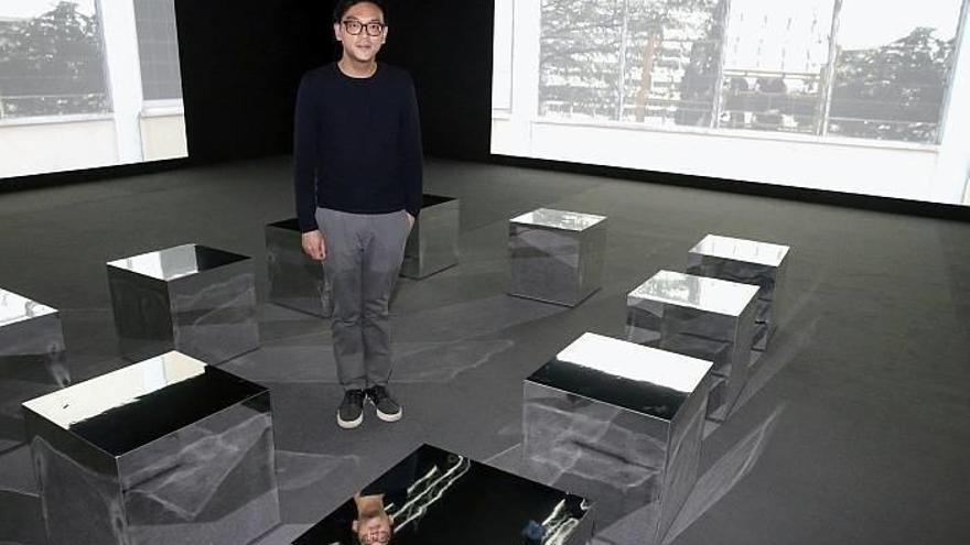 Tzu Nyen ante su obra hoy en Bilbao