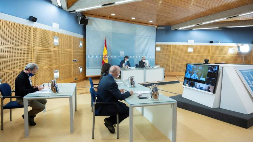 Gobierno y Comunidades aplazan la decisión sobre el toque de queda