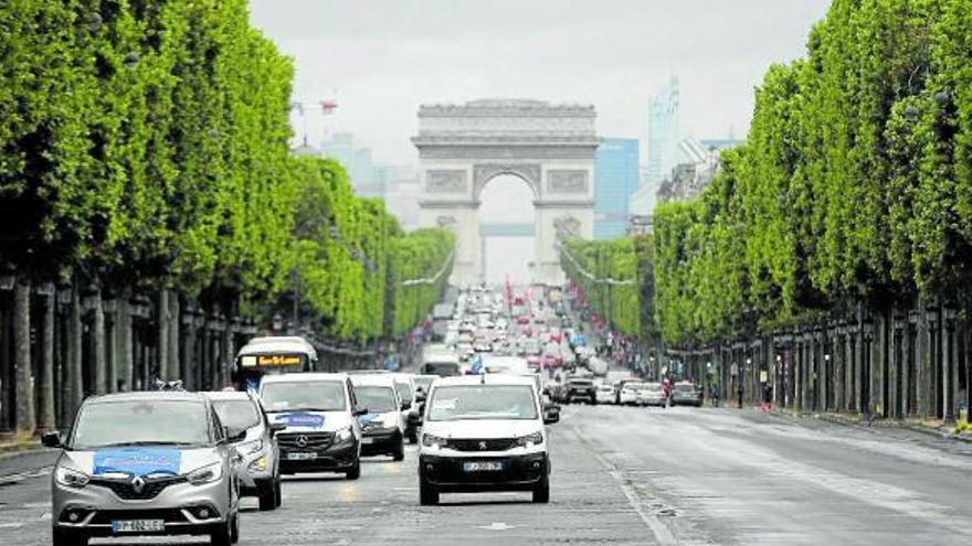 La cólera policial en Francia pone contra las cuerdas al ministro del Interior
