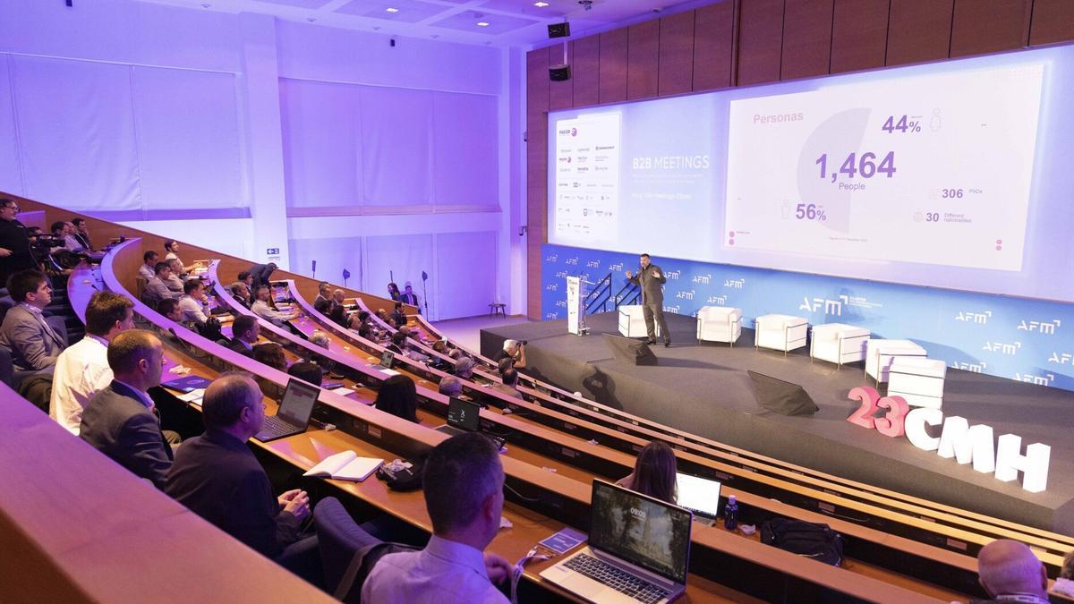 Desarrollo de una ponencia en el congreso de AFM Clúster.