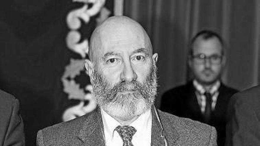 José Antonio Ramírez recogió el Ciudad de Pamplona de Poesía por