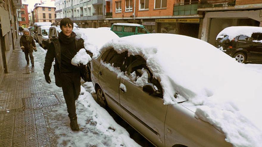 Los escolares disfrutaron de la nieve en Durango.Foto: K. Doyle