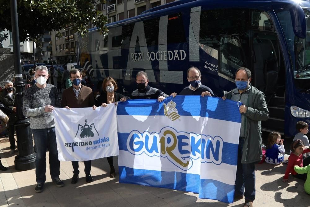 Realak banderak jasotzen jarraitzen du.