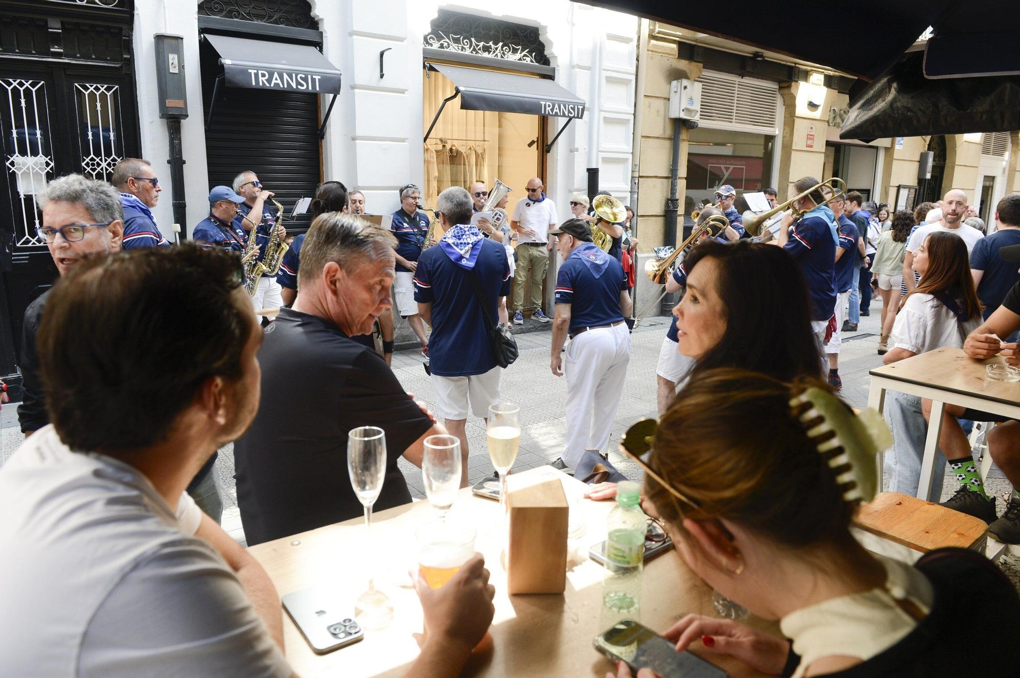 En imágenes: Fanfarria, potes y... mucha diversión en Aste Nagusia