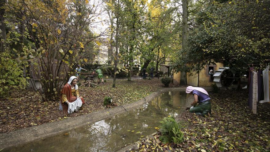 En imágenes: Últimos retoques al Belén de La Florida