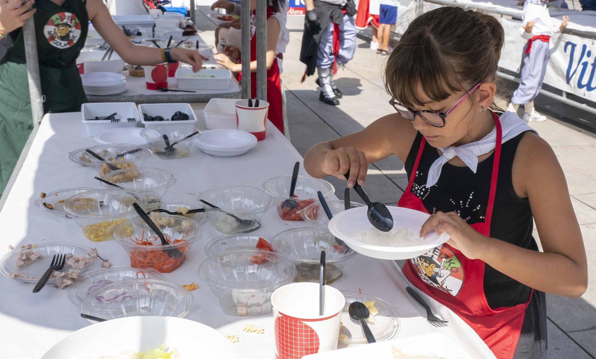 En imágenes: Los más pequeños demuestran sus habilidades culinarias en Margotxef