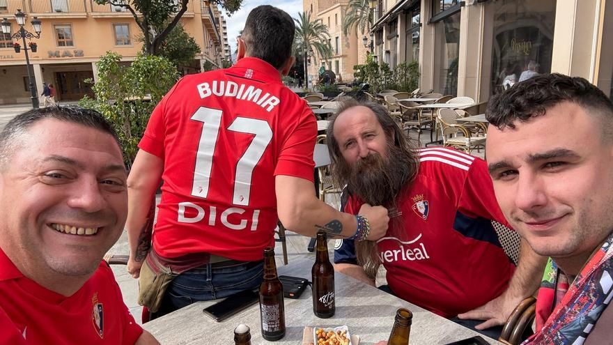 Panorámix ensaya en Elche el estirón de barba por si vuelve a marcar Budimir