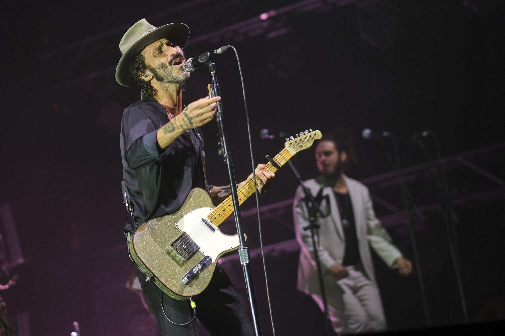 Fotos del concierto de Leiva en el Navarra Arena
