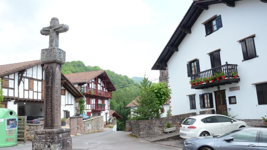 Etxalar moderniza su red de agua con nuevos contadores