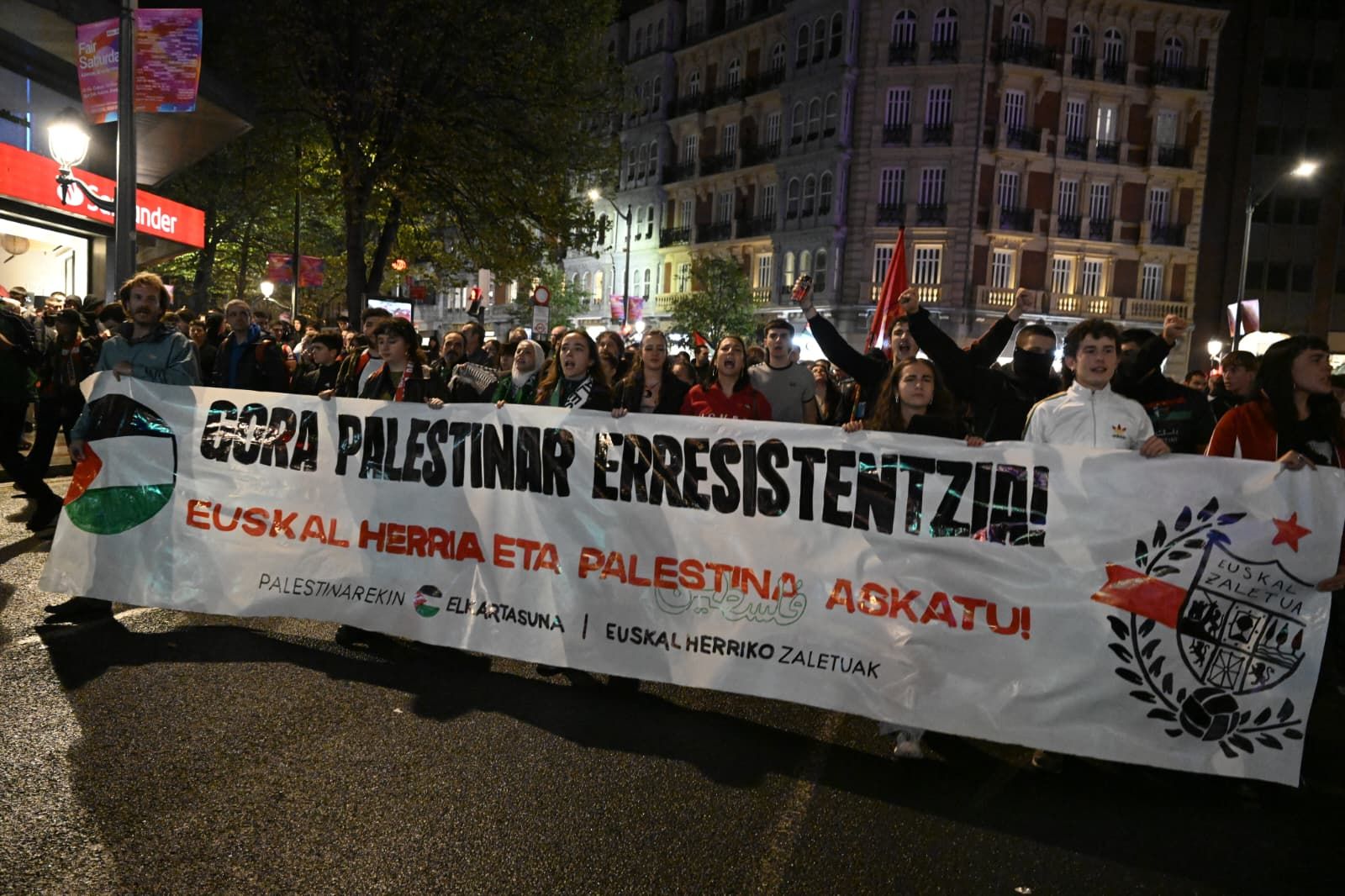 Cientos de personas marchan en Bilbao en apoyo a Palestina