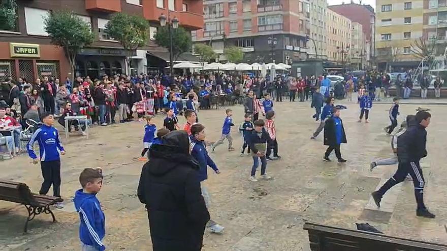 El primer Oviedo-Athletic se juega en las calles