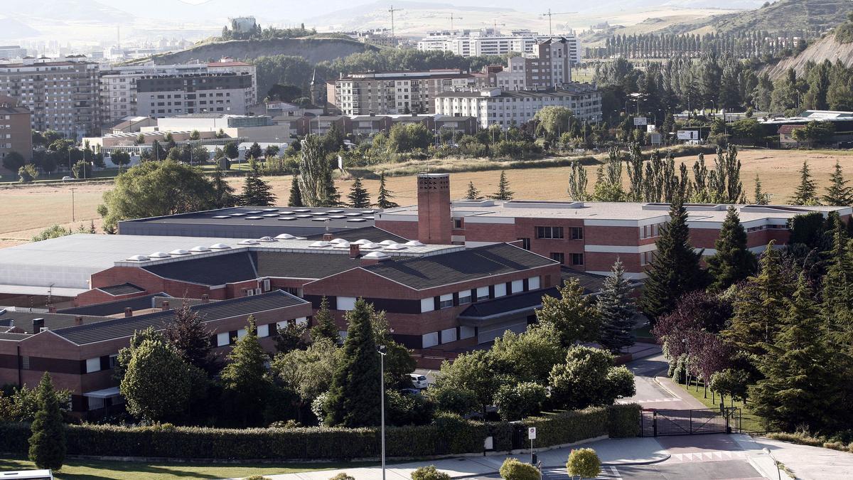 Vista aérea del colegio Irabia.
