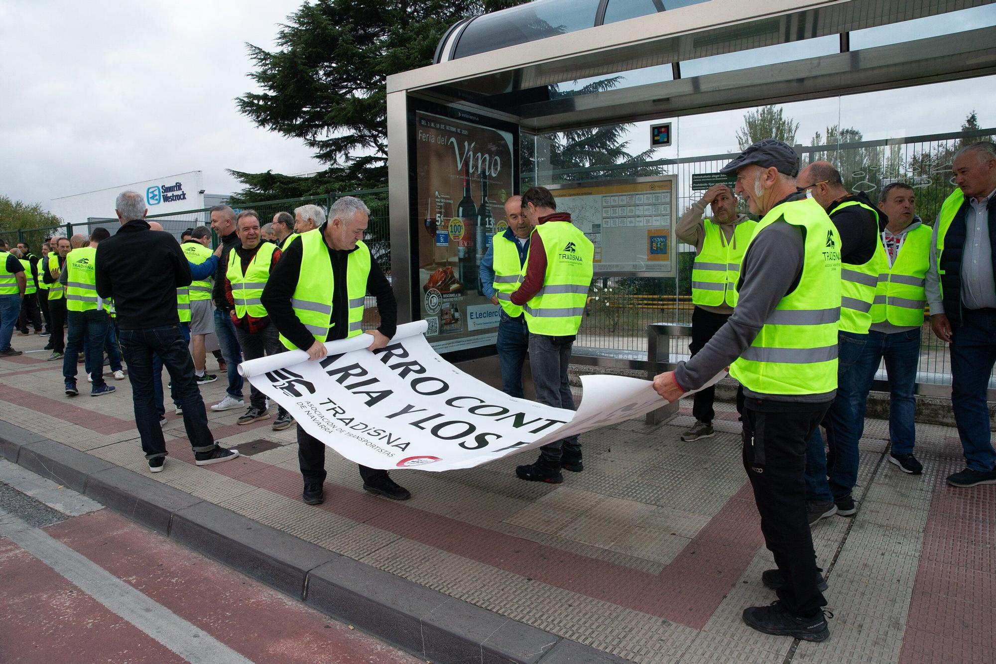 Protesta de los transportistas navarros en Cordovilla