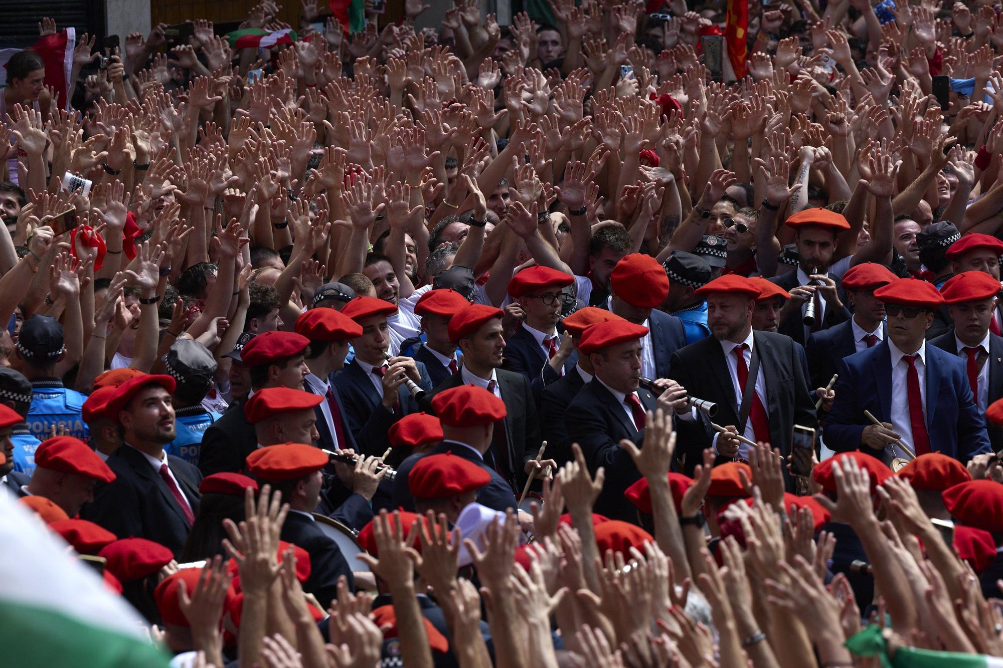 Fotos del  Chupinazo de San Fermín 2025 en Pamplona: ¡La fiesta más internacional se enciende con un grito solidario por Palestina!