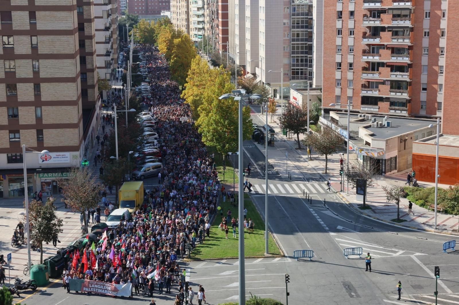 Gran manifestación en Pamplona en solidaridad con Palestina