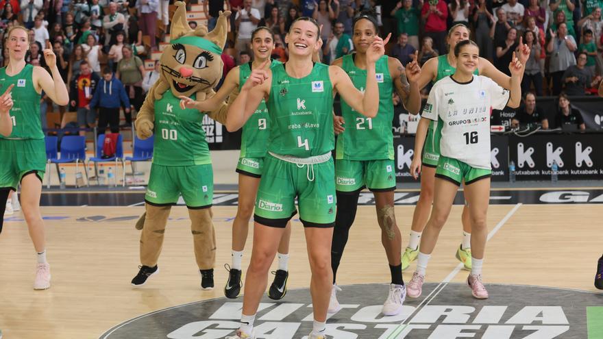 En imágenes: El Araski impone su ley en el derbi vasco (58-55)
