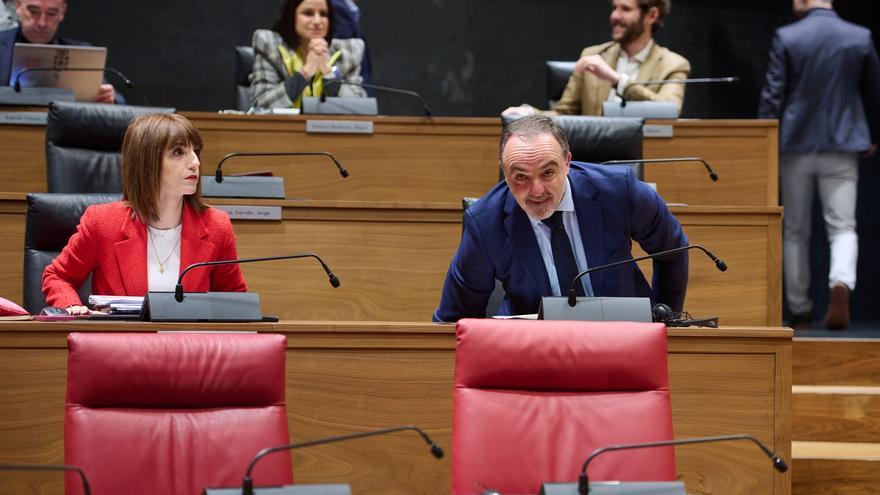 Esparza agranda la brecha con el PP y tilda las palabras de Bendodo de “estúpidas”