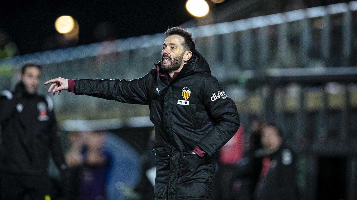 Carlos Corberán, con el Valencia.