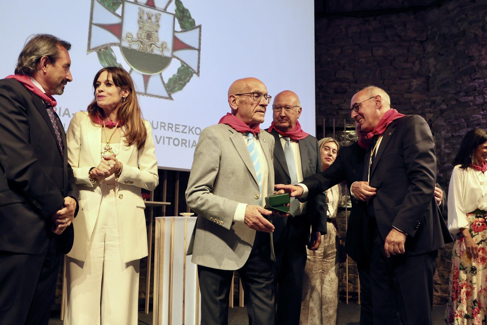 En imágenes: Entrega de la Medalla de Oro de la ciudad