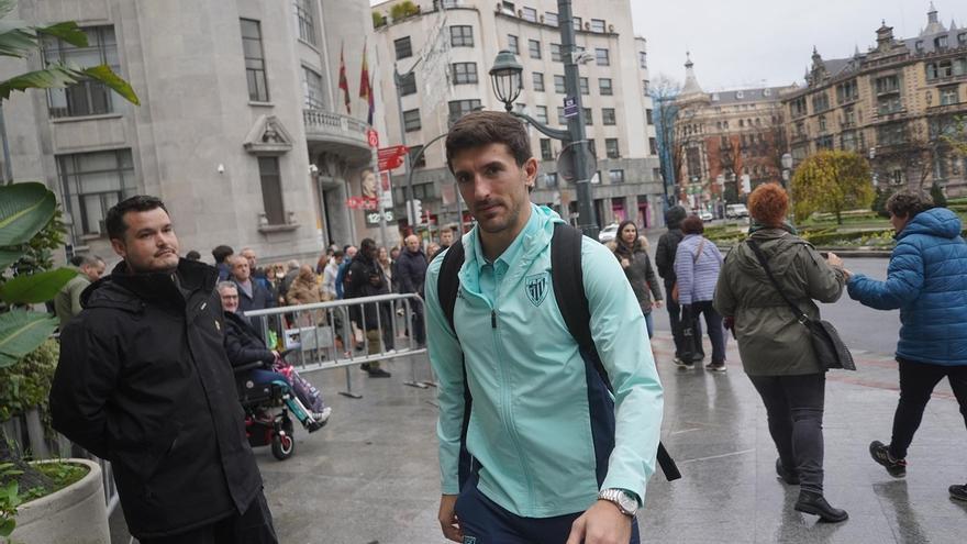 La Ertzaintza identifica a aficionados del PSG en la noche de Bilbao