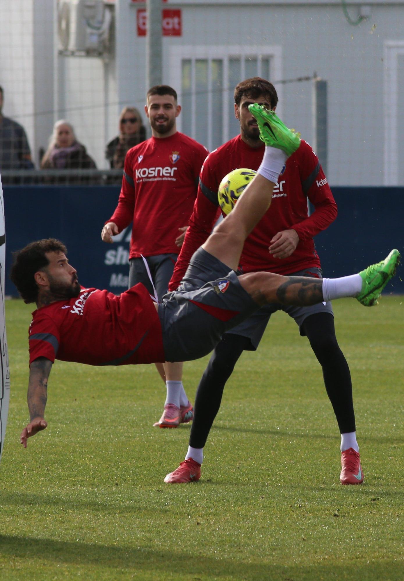 Fotos del entrenamiento en Tajonar en la víspera del Osasuna - Levante