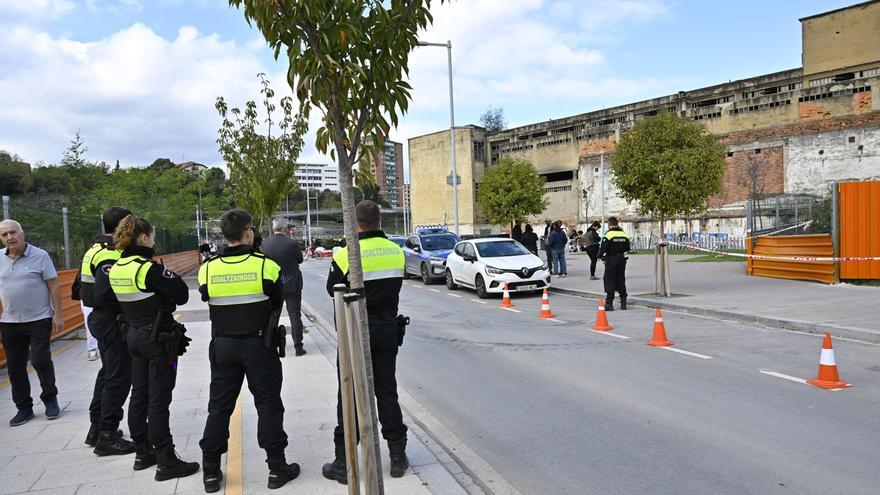 Bilbao ofrece “alojamiento de urgencia” a las 80 personas desalojadas de los pabellones de Zorrotzaurre