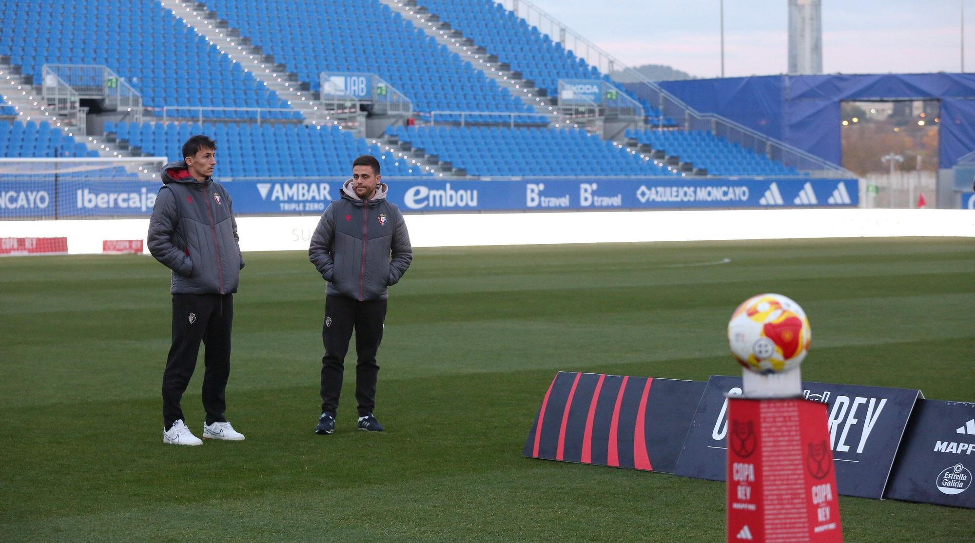 Fotos de la llegada de los jugadores de Osasuna al Ibercaja Estadio