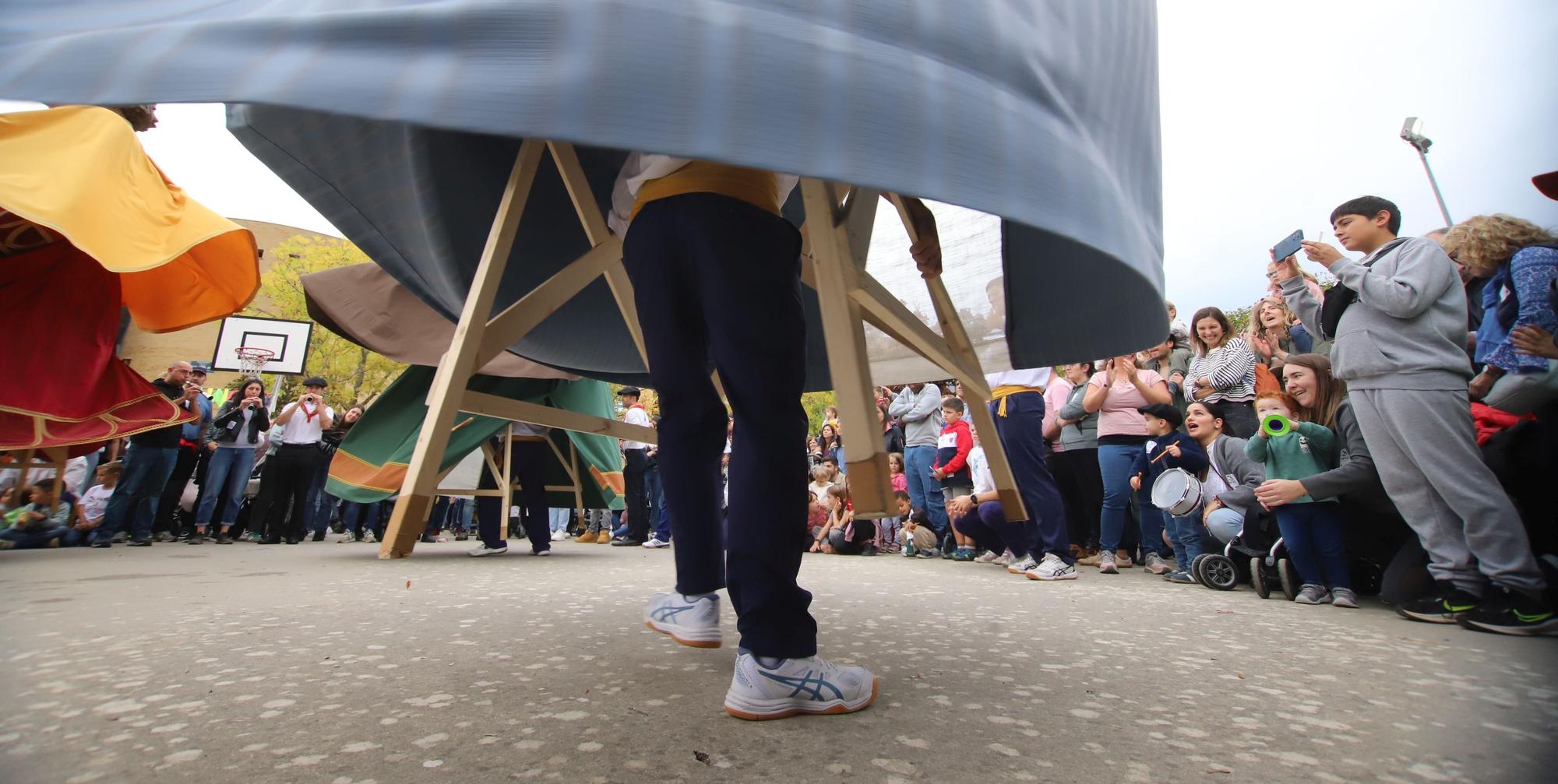 Fotos: Nafarroa Oinez 2025 en la ikastola Paz de Ziganda de Villava - Atarrabia