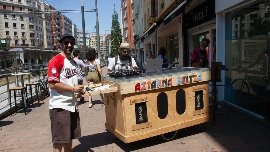 El Aztarna Beltza Festival inicia cuatro días llenos de música