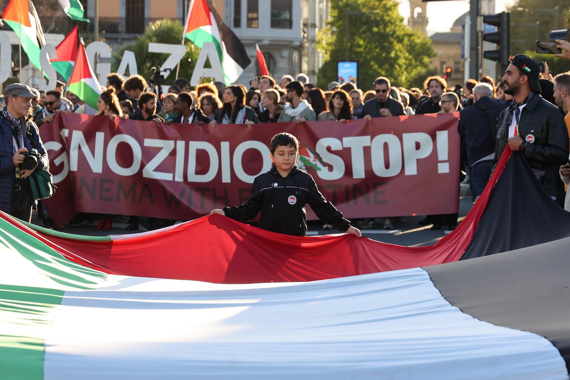 La voz de Hind Rajab | Fotos de la marcha en apoyo a Palestina en Donostia - San Sebastián