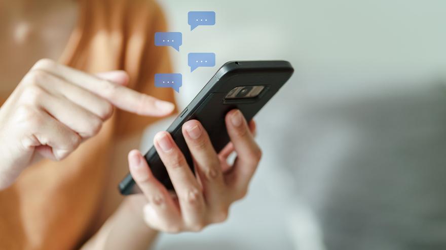 Si quieres proteger tu cuenta de WhatsApp tienes que borrar así tus contactos viejos