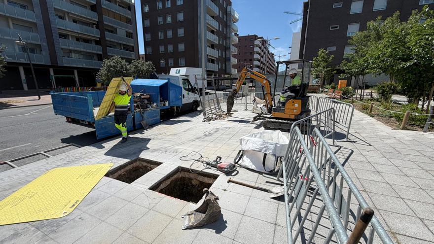 Vitoria inicia las obras para el traslado de la parada de Tuvisa en la calle Zalduondo