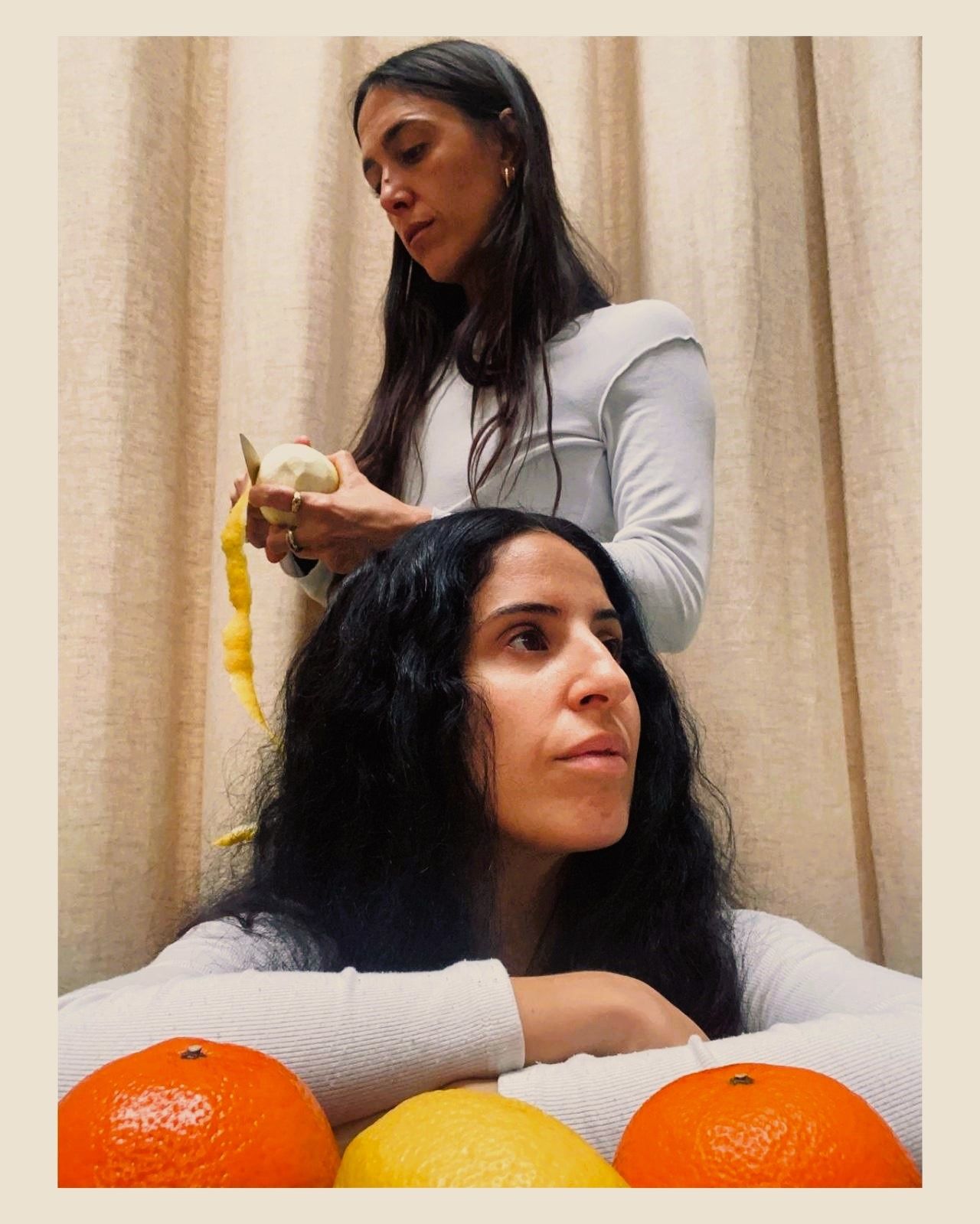 Imagen de un ensayo de &#039;Naranjas, naranjas. Limones, limones&#039;, cuyo título alude a una escena del propio espectáculo.