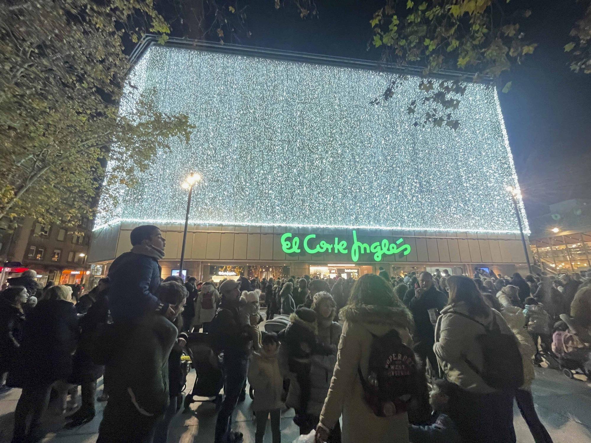 En imágenes:  Vitoria enciende su Navidad