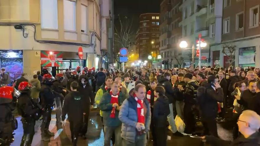 Gran ambiente en los accesos a San Mamés