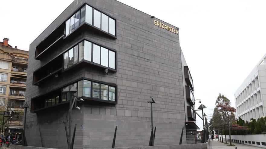 Ocupa parte de un hotel en obras, consume del minibar y roba televisiones para venderlas